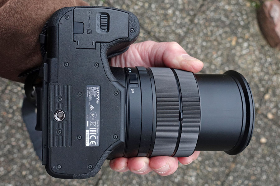 カメラ デジタルカメラ Sony RX10 M3: Configuration